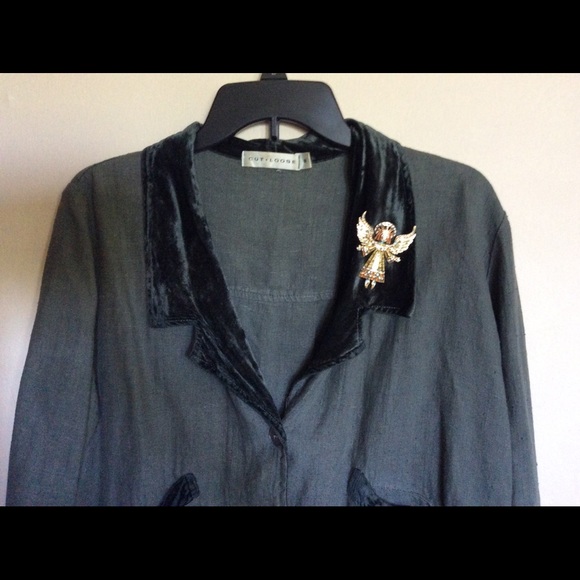 Bob Mackie: Golden Inlaid Enamel Angel Brooch. - Picture 14 of 15